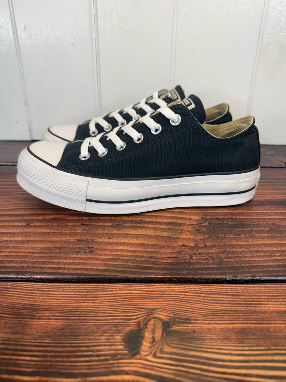 Converse Chuck Taylor All Star Lift Platform Black Women’s 8 Sneakers